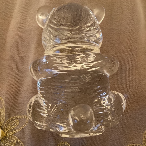 Clear Glass Teddy Bear with a Bow - Picture 4 of 6
